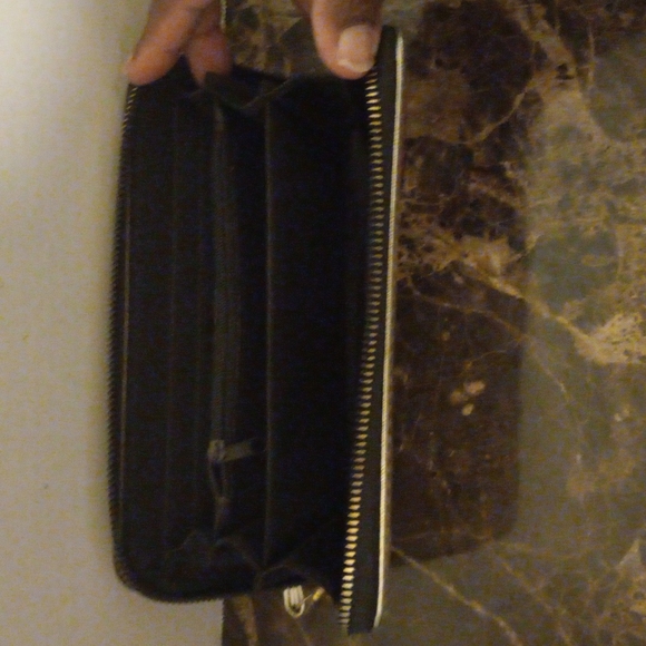 Wallet - Picture 3 of 3